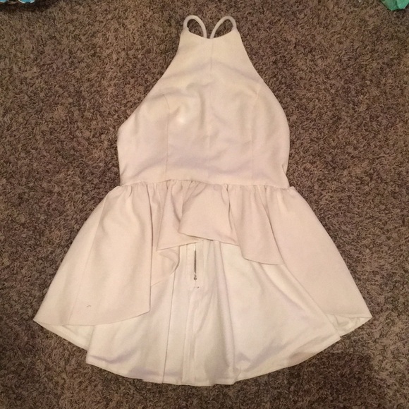 White top - Picture 1 of 2